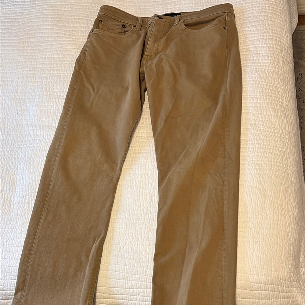 Men's Tan Pants